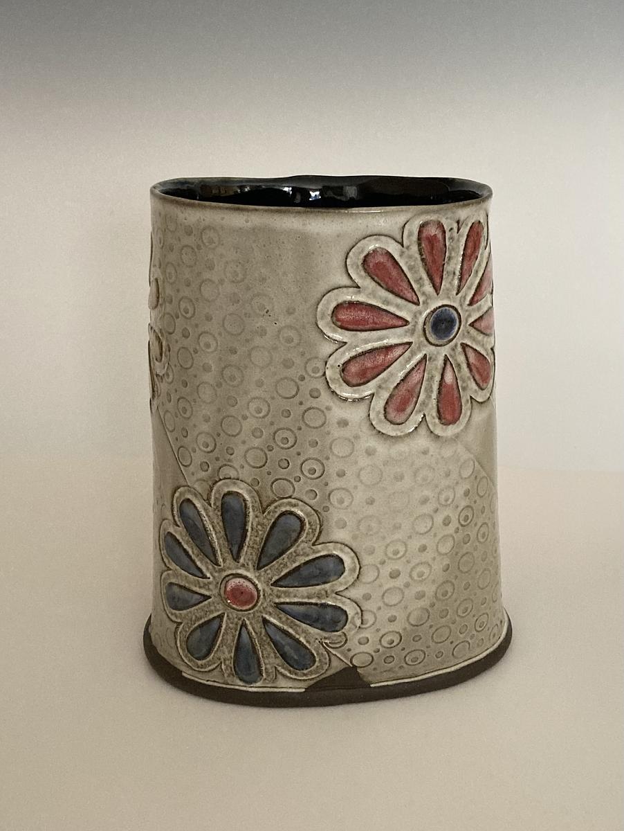 Kitchen utensil holder